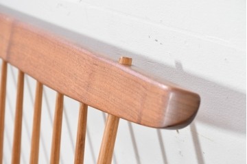 中古　ジョージ・ナカシマ(George Nakashima)　素材を活かした造形が魅力のコノイドベンチ　(R-086319)