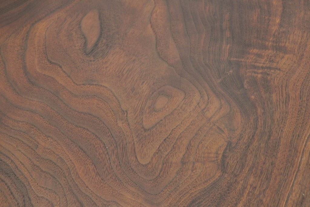 中古　ジョージ・ナカシマ(George Nakashima)　素材を活かした造形が魅力のコノイドベンチ　(R-086319)