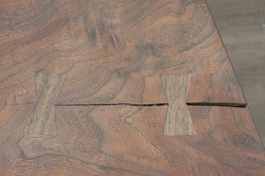 中古　ジョージ・ナカシマ(George Nakashima)　素材を活かした造形が魅力のコノイドベンチ　(R-086319)