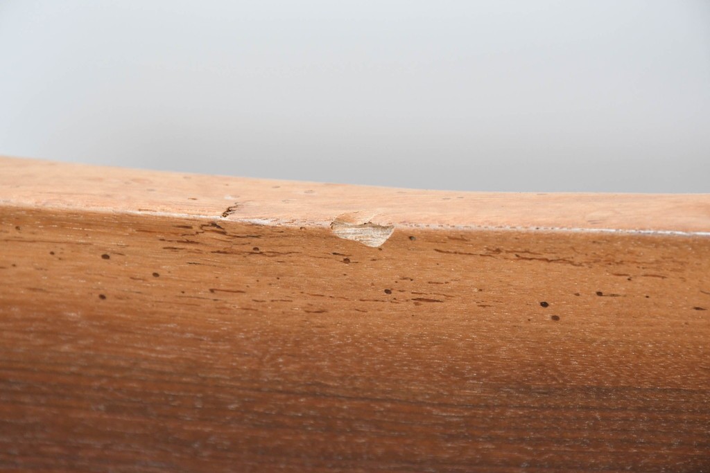 中古　ジョージ・ナカシマ(George Nakashima)　素材を活かした造形が魅力のコノイドベンチ　(R-086319)