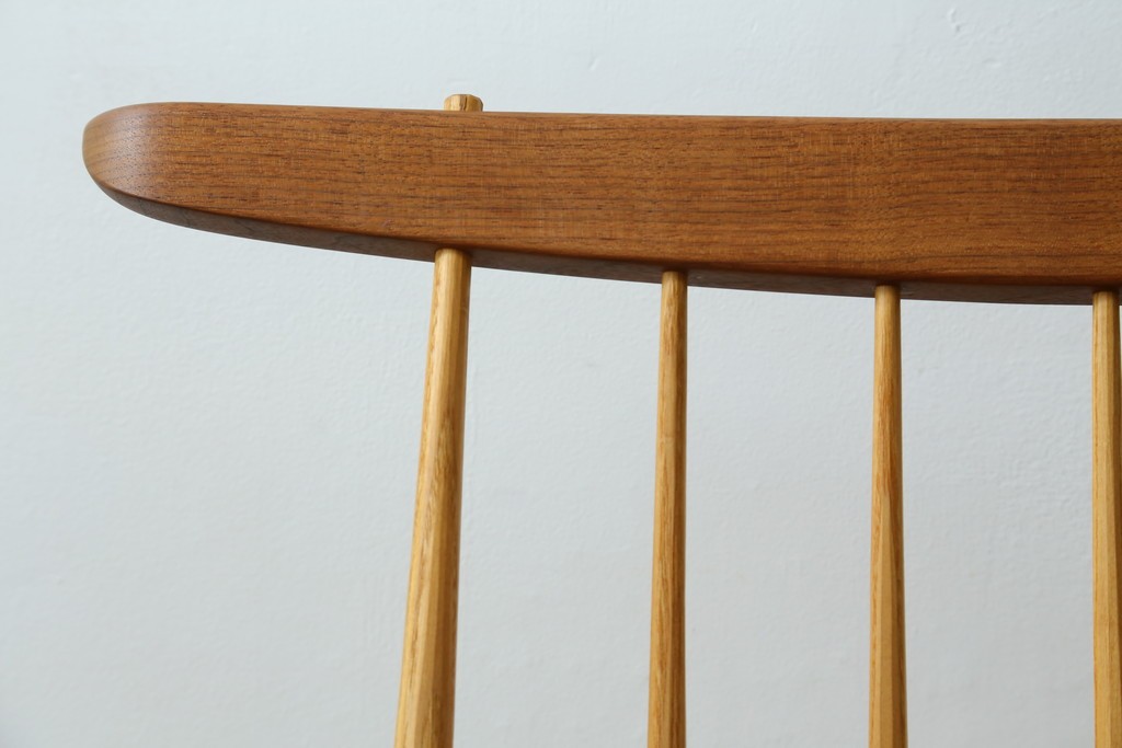 中古　ジョージ・ナカシマ(George Nakashima)　素材を活かした造形が魅力のコノイドベンチ　(R-086319)
