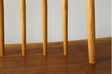 中古　ジョージ・ナカシマ(George Nakashima)　素材を活かした造形が魅力のコノイドベンチ　(R-086319)