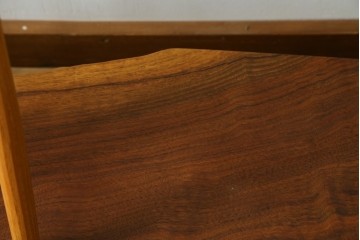 中古　ジョージ・ナカシマ(George Nakashima)　素材を活かした造形が魅力のコノイドベンチ　(R-086319)