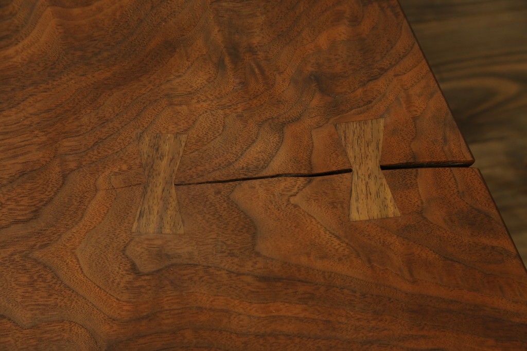 中古　ジョージ・ナカシマ(George Nakashima)　素材を活かした造形が魅力のコノイドベンチ　(R-086319)