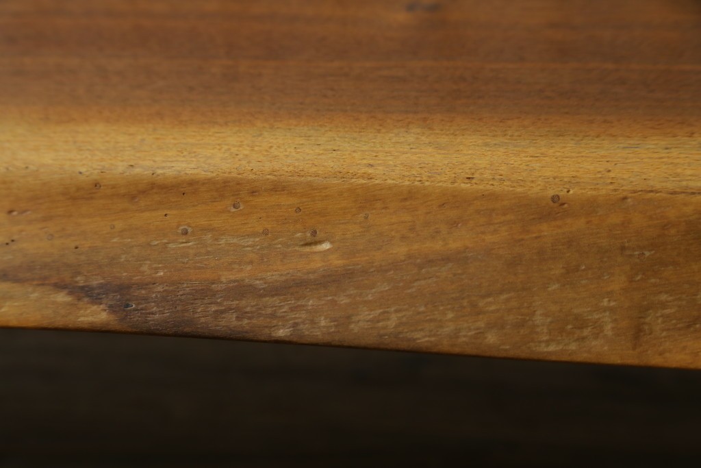 中古　ジョージ・ナカシマ(George Nakashima)　素材を活かした造形が魅力のコノイドベンチ　(R-086319)