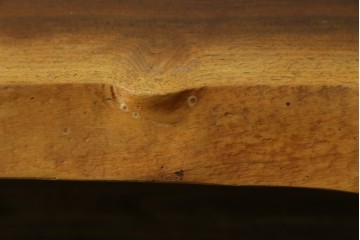 中古　ジョージ・ナカシマ(George Nakashima)　素材を活かした造形が魅力のコノイドベンチ　(R-086319)