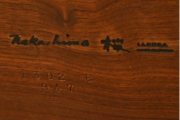 中古　ジョージ・ナカシマ(George Nakashima)　素材を活かした造形が魅力のコノイドベンチ　(R-086319)
