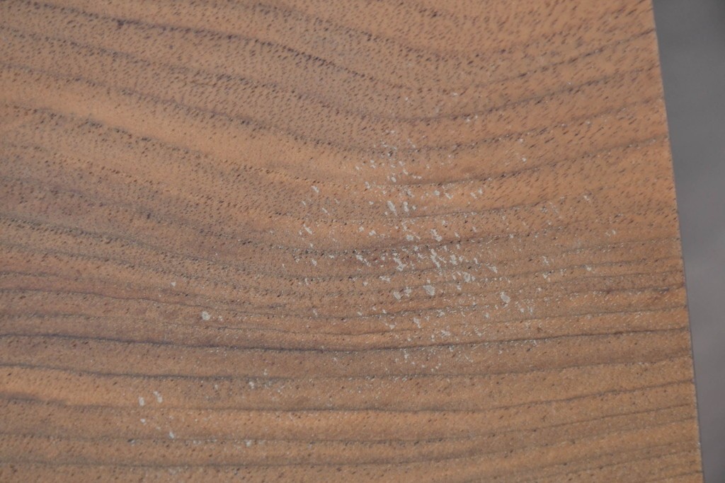 中古　ジョージ・ナカシマ(George Nakashima)　ウォールナット材　素材を活かした造形が魅力のミングレンII(MINGURENII)コーヒーテーブル　(R-086320)