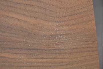 中古　ジョージ・ナカシマ(George Nakashima)　ウォールナット材　素材を活かした造形が魅力のミングレンII(MINGURENII)コーヒーテーブル　(R-086320)