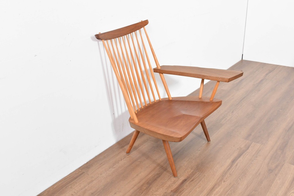 中古　ジョージ・ナカシマ(George Nakashima)　ウォールナット材　LOUNGE ARM(ラウンジアーム)　One Arm(ワンアーム・片肘)　CN103　左アーム付きラウンジチェア　(R-086321)