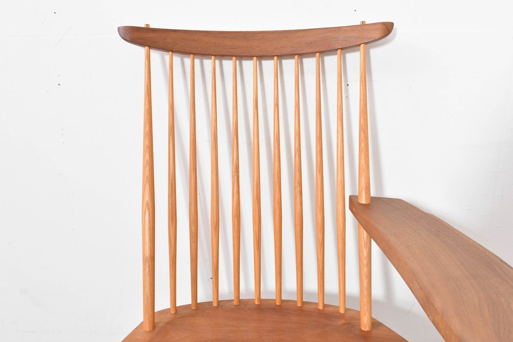 中古　ジョージ・ナカシマ(George Nakashima)　ウォールナット材　LOUNGE ARM(ラウンジアーム)　One Arm(ワンアーム・片肘)　CN103　左アーム付きラウンジチェア　(R-086321)