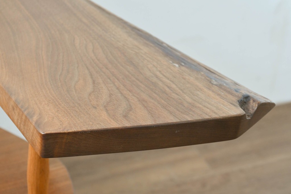 中古　ジョージ・ナカシマ(George Nakashima)　ウォールナット材　LOUNGE ARM(ラウンジアーム)　One Arm(ワンアーム・片肘)　CN103　左アーム付きラウンジチェア　(R-086321)