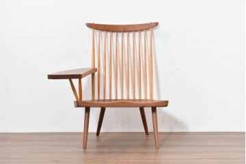 中古　ジョージ・ナカシマ(George Nakashima)　ウォールナット材　LOUNGE ARM(ラウンジアーム)　One Arm(ワンアーム・片肘)　CN103　右アーム付きラウンジチェア　(R-086322)