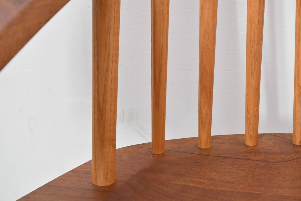 中古　ジョージ・ナカシマ(George Nakashima)　ウォールナット材　LOUNGE ARM(ラウンジアーム)　One Arm(ワンアーム・片肘)　CN103　右アーム付きラウンジチェア　(R-086322)