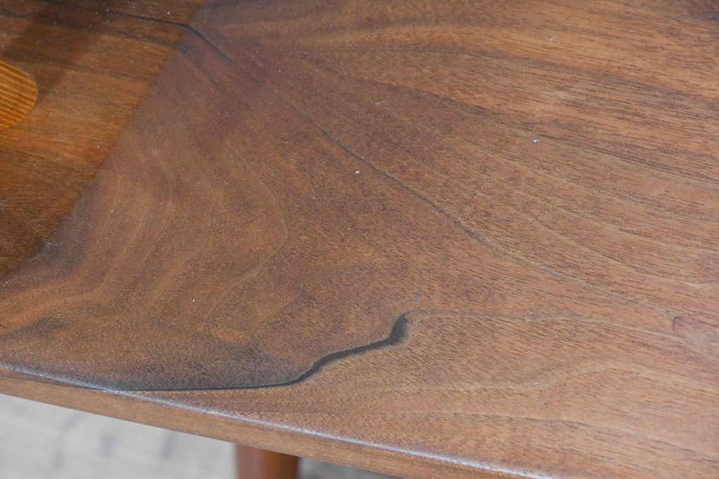 中古　ジョージ・ナカシマ(George Nakashima)　ウォールナット材　LOUNGE ARM(ラウンジアーム)　One Arm(ワンアーム・片肘)　CN103　右アーム付きラウンジチェア　(R-086322)