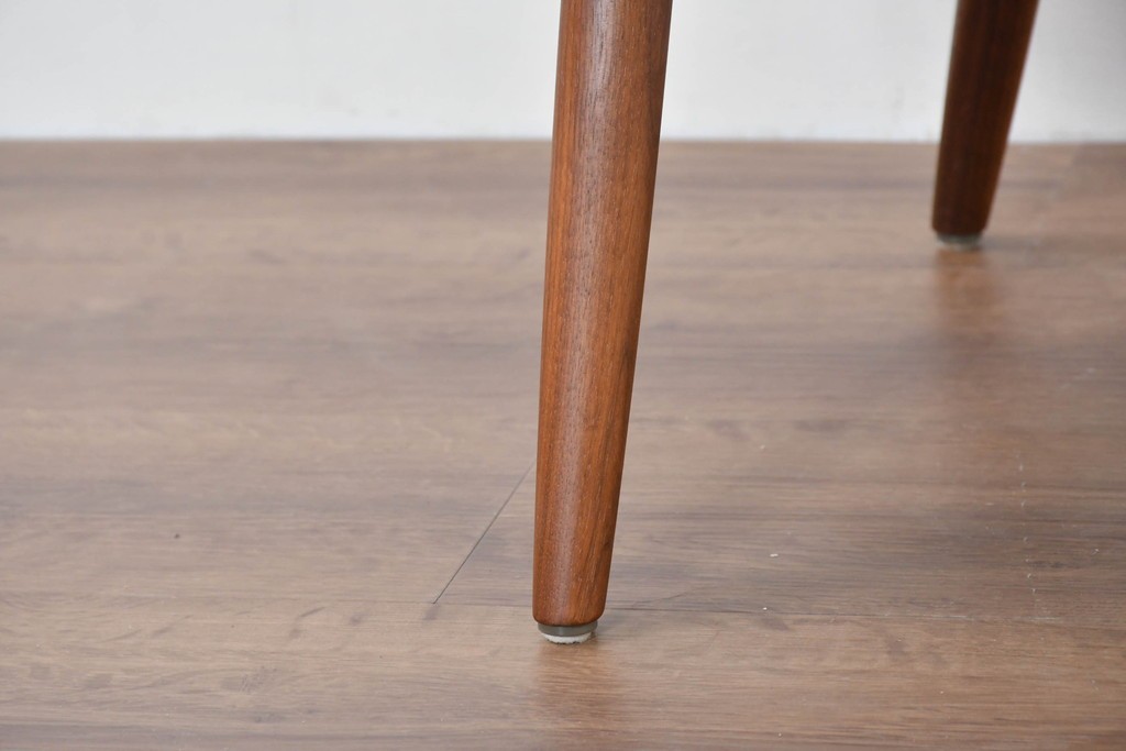 中古　ジョージ・ナカシマ(George Nakashima)　ウォールナット材　LOUNGE ARM(ラウンジアーム)　One Arm(ワンアーム・片肘)　CN103　右アーム付きラウンジチェア　(R-086322)