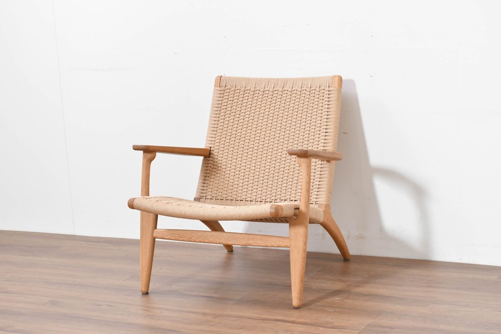 中古　超美品　CARL HANSEN & SON(カール・ハンセン&サン)　Hans J. Wegner(ハンス・J・ウェグナー)デザイン CH25　オーク材　ペーパーコードのラウンジチェア　定価約56万7千円　(R-086323)