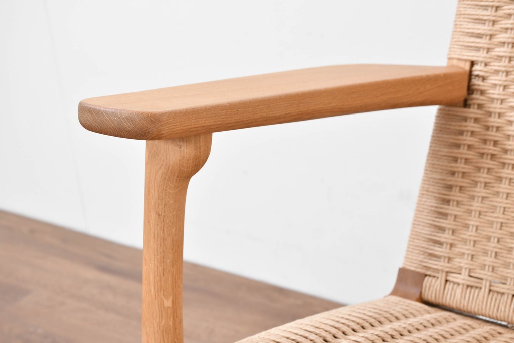 中古　超美品　CARL HANSEN & SON(カール・ハンセン&サン)　Hans J. Wegner(ハンス・J・ウェグナー)デザイン CH25　オーク材　ペーパーコードのラウンジチェア　定価約56万7千円　(R-086323)