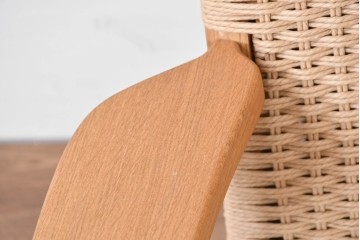 中古　超美品　CARL HANSEN & SON(カール・ハンセン&サン)　Hans J. Wegner(ハンス・J・ウェグナー)デザイン CH25　オーク材　ペーパーコードのラウンジチェア　定価約56万7千円　(R-086323)