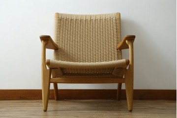中古　超美品　CARL HANSEN & SON(カール・ハンセン&サン)　Hans J. Wegner(ハンス・J・ウェグナー)デザイン CH25　オーク材　ペーパーコードのラウンジチェア　定価約56万7千円　(R-086323)