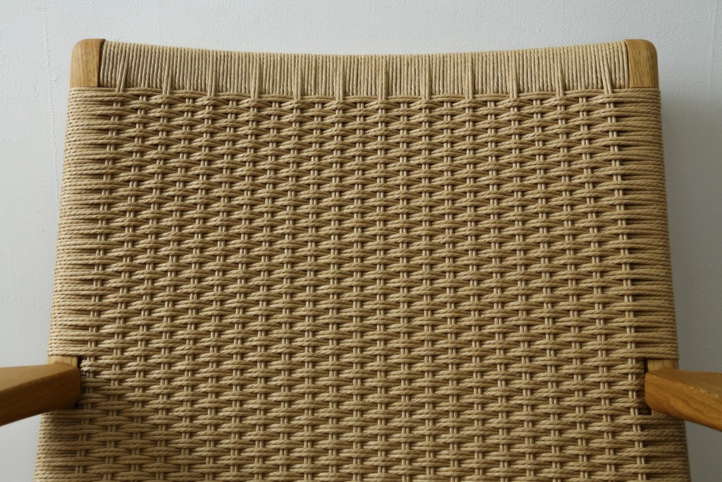 中古　超美品　CARL HANSEN & SON(カール・ハンセン&サン)　Hans J. Wegner(ハンス・J・ウェグナー)デザイン CH25　オーク材　ペーパーコードのラウンジチェア　定価約56万7千円　(R-086323)