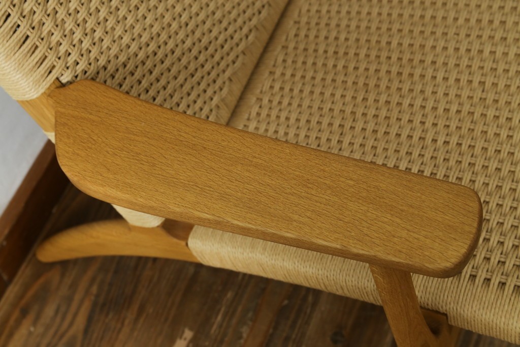 中古　超美品　CARL HANSEN & SON(カール・ハンセン&サン)　Hans J. Wegner(ハンス・J・ウェグナー)デザイン CH25　オーク材　ペーパーコードのラウンジチェア　定価約56万7千円　(R-086323)