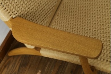 中古　超美品　CARL HANSEN & SON(カール・ハンセン&サン)　Hans J. Wegner(ハンス・J・ウェグナー)デザイン CH25　オーク材　ペーパーコードのラウンジチェア　定価約56万7千円　(R-086323)