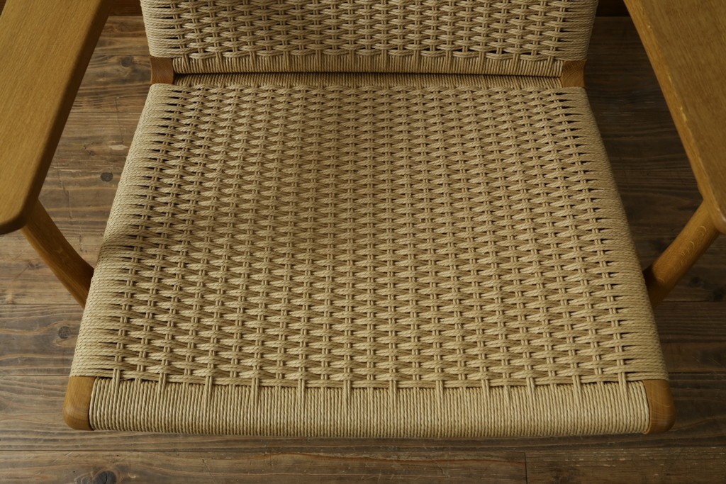中古　超美品　CARL HANSEN & SON(カール・ハンセン&サン)　Hans J. Wegner(ハンス・J・ウェグナー)デザイン CH25　オーク材　ペーパーコードのラウンジチェア　定価約56万7千円　(R-086323)