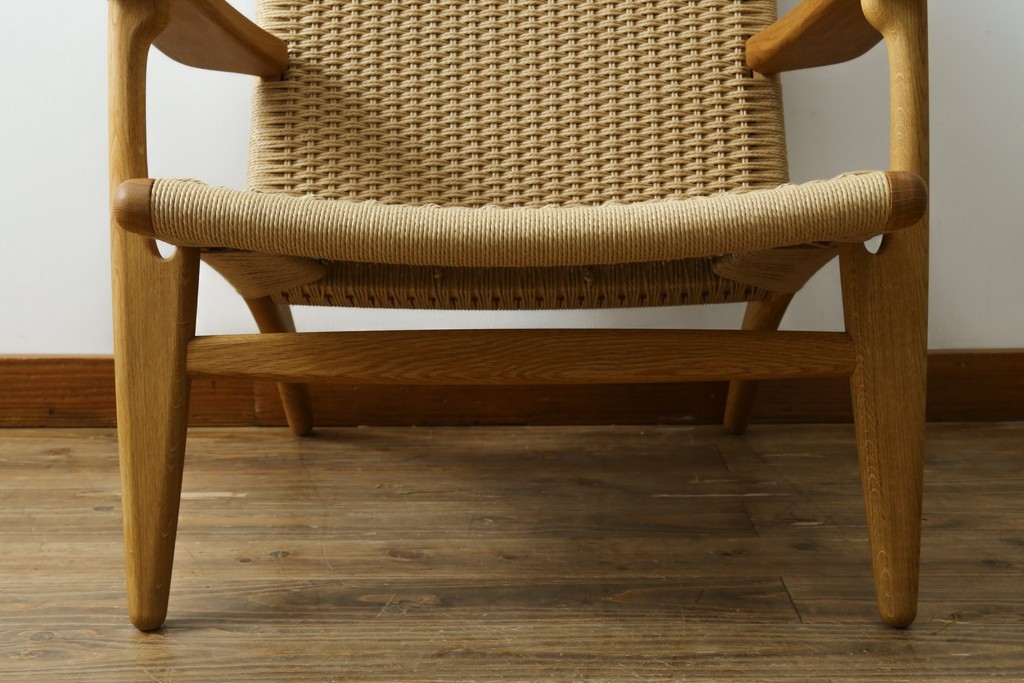中古　超美品　CARL HANSEN & SON(カール・ハンセン&サン)　Hans J. Wegner(ハンス・J・ウェグナー)デザイン CH25　オーク材　ペーパーコードのラウンジチェア　定価約56万7千円　(R-086323)