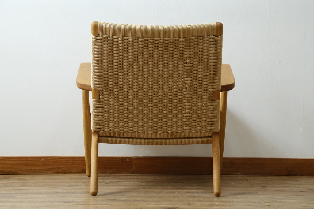 中古　超美品　CARL HANSEN & SON(カール・ハンセン&サン)　Hans J. Wegner(ハンス・J・ウェグナー)デザイン CH25　オーク材　ペーパーコードのラウンジチェア　定価約56万7千円　(R-086323)