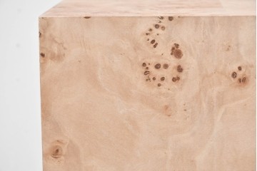 中古　美品　ZARA HOME(ザラホーム)　根木　端正なキューブフォルムのサイドテーブル　(R-086324)