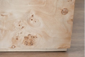 中古　美品　ZARA HOME(ザラホーム)　根木　端正なキューブフォルムのサイドテーブル　(R-086324)