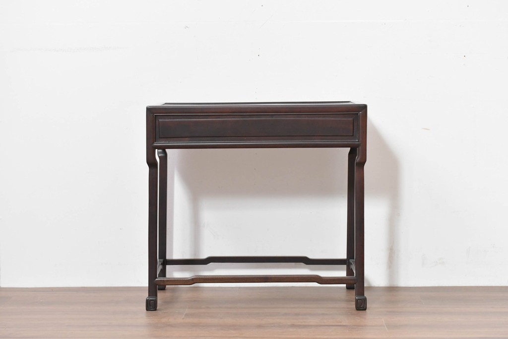 和製ヴィンテージ　美品　オリエンタルデザイン　足元のすっきりとした意匠が魅力のコーヒーテーブル　(R-086325)