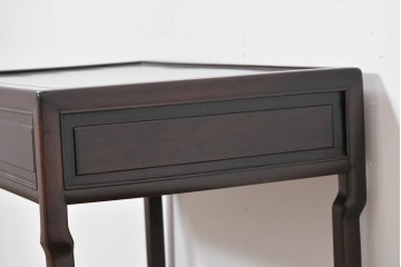 和製ヴィンテージ　美品　オリエンタルデザイン　足元のすっきりとした意匠が魅力のコーヒーテーブル　(R-086325)