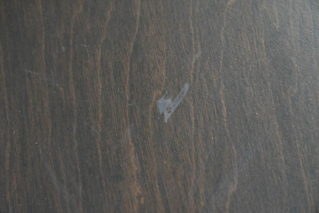 和製ヴィンテージ　美品　オリエンタルデザイン　足元のすっきりとした意匠が魅力のコーヒーテーブル　(R-086325)