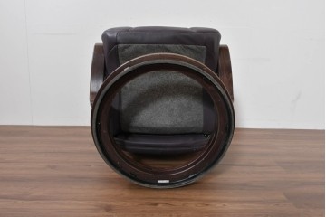 中古　ドイツ高級ブランド　himolla(ヒモラ)　ゼロストレス　高級感のある本革シートのリクライニングチェアとオットマンのセット　定価約21万円　(R-086326)