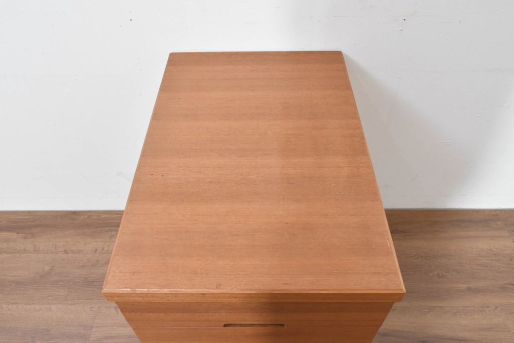 和製ヴィンテージ　前板無垢材の良品!　チーク材　書類を立てて収納できる仕切り付きのキャスターデスクワゴン　(R-086328)