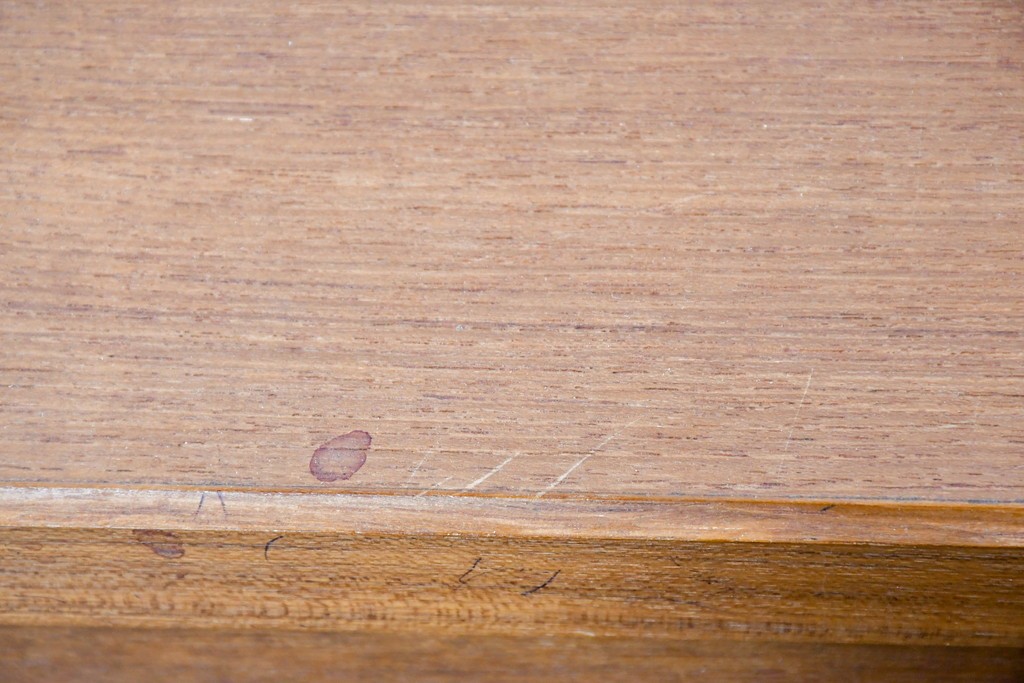 和製ヴィンテージ　前板無垢材の良品!　チーク材　書類を立てて収納できる仕切り付きのキャスターデスクワゴン　(R-086328)