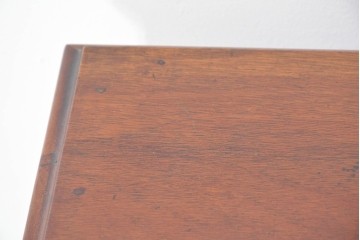 イギリスアンティーク　サウンドグリルの木目が美しい扉収納付きのフロア型蓄音機　(R-086329)