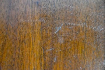 イギリスアンティーク　サウンドグリルの木目が美しい扉収納付きのフロア型蓄音機　(R-086329)