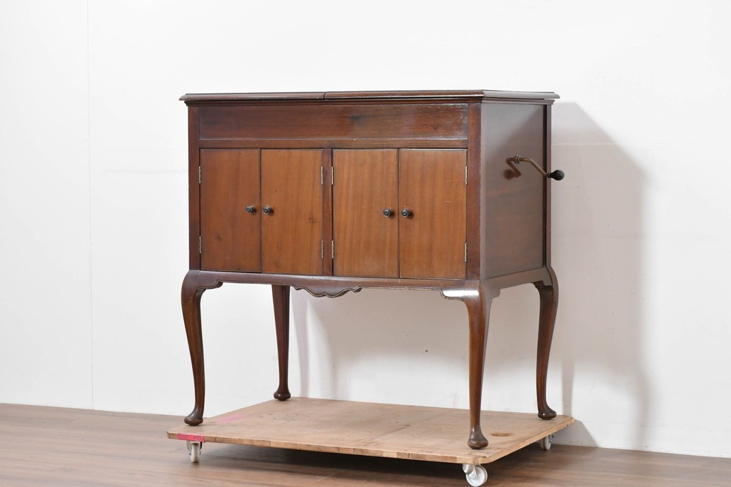 イギリスアンティーク　COLUMBIA GRAFONOLA(コロンビア・グラフォノーラ)　クラシカルな猫脚デザインのフロア型蓄音機　(R-086330)