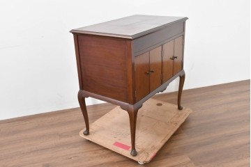 イギリスアンティーク　COLUMBIA GRAFONOLA(コロンビア・グラフォノーラ)　クラシカルな猫脚デザインのフロア型蓄音機　(R-086330)