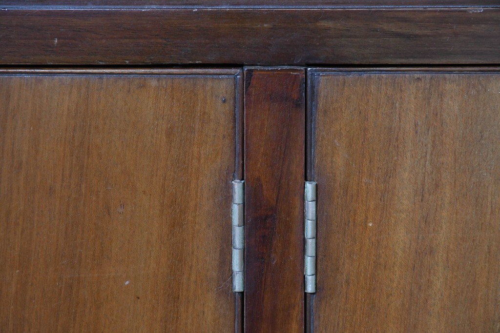 イギリスアンティーク　COLUMBIA GRAFONOLA(コロンビア・グラフォノーラ)　クラシカルな猫脚デザインのフロア型蓄音機　(R-086330)