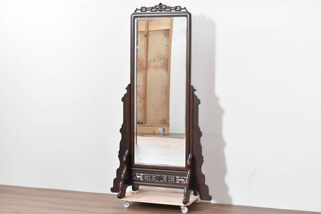 和製ヴィンテージ　上質な逸品!!　オリエンタルデザイン　丁寧に彫り込まれた透かし彫りの姿見　(R-086331)