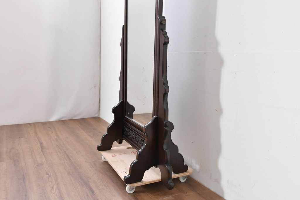 和製ヴィンテージ　上質な逸品!!　オリエンタルデザイン　丁寧に彫り込まれた透かし彫りの姿見　(R-086331)