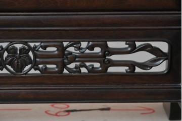 和製ヴィンテージ　上質な逸品!!　オリエンタルデザイン　丁寧に彫り込まれた透かし彫りの姿見　(R-086331)