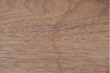 中古　希少な廃番品　柏木工(KASHIWA)　高山ウッドワークス　ウォールナット材　個性的なフレームラインのサイドテーブル　(R-086332)