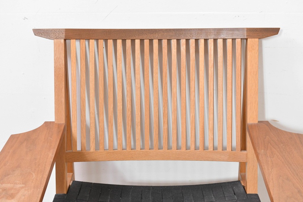 中古　美品　柏木工(KASHIWA)　高山ウッドワークス　ウォールナット材&オーク材　編み込み座面×格子デザインのW560イージーチェア　定価約20万円　(R-086333)