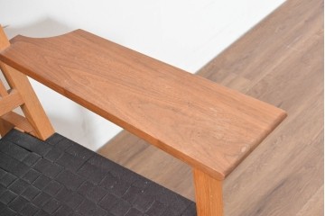 中古　美品　柏木工(KASHIWA)　高山ウッドワークス　ウォールナット材&オーク材　編み込み座面×格子デザインのW560イージーチェア　定価約20万円　(R-086333)