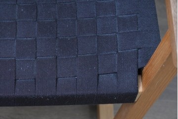 中古　美品　柏木工(KASHIWA)　高山ウッドワークス　ウォールナット材&オーク材　編み込み座面×格子デザインのW560イージーチェア　定価約20万円　(R-086333)